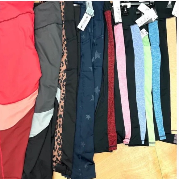 5 LB Box of Ideology Athleisure Women's Mystery Box -  NEW WITH TAGS - Picture 5 of 11